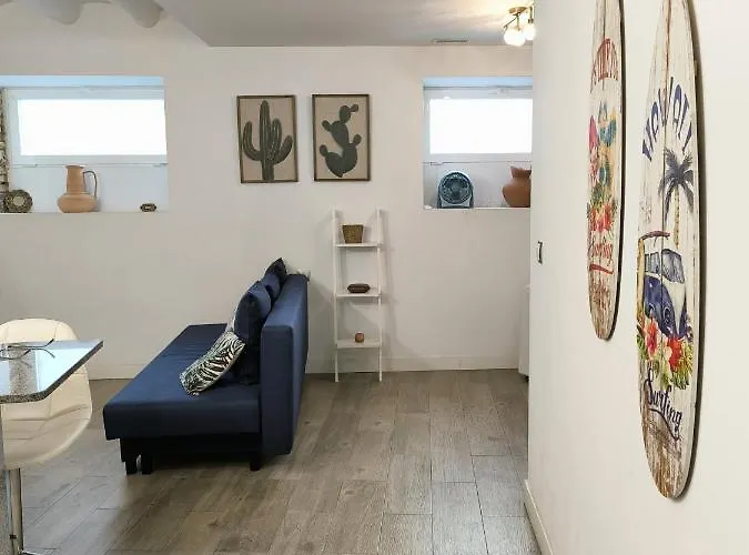 La Bodega De Reconquista Centro By Alogest *